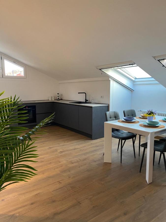 Sky View Apartment Como Exterior foto
